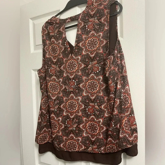 Black Rainn Paisley sheer top with brown lining in excellent condition. XL - Picture 2 of 10